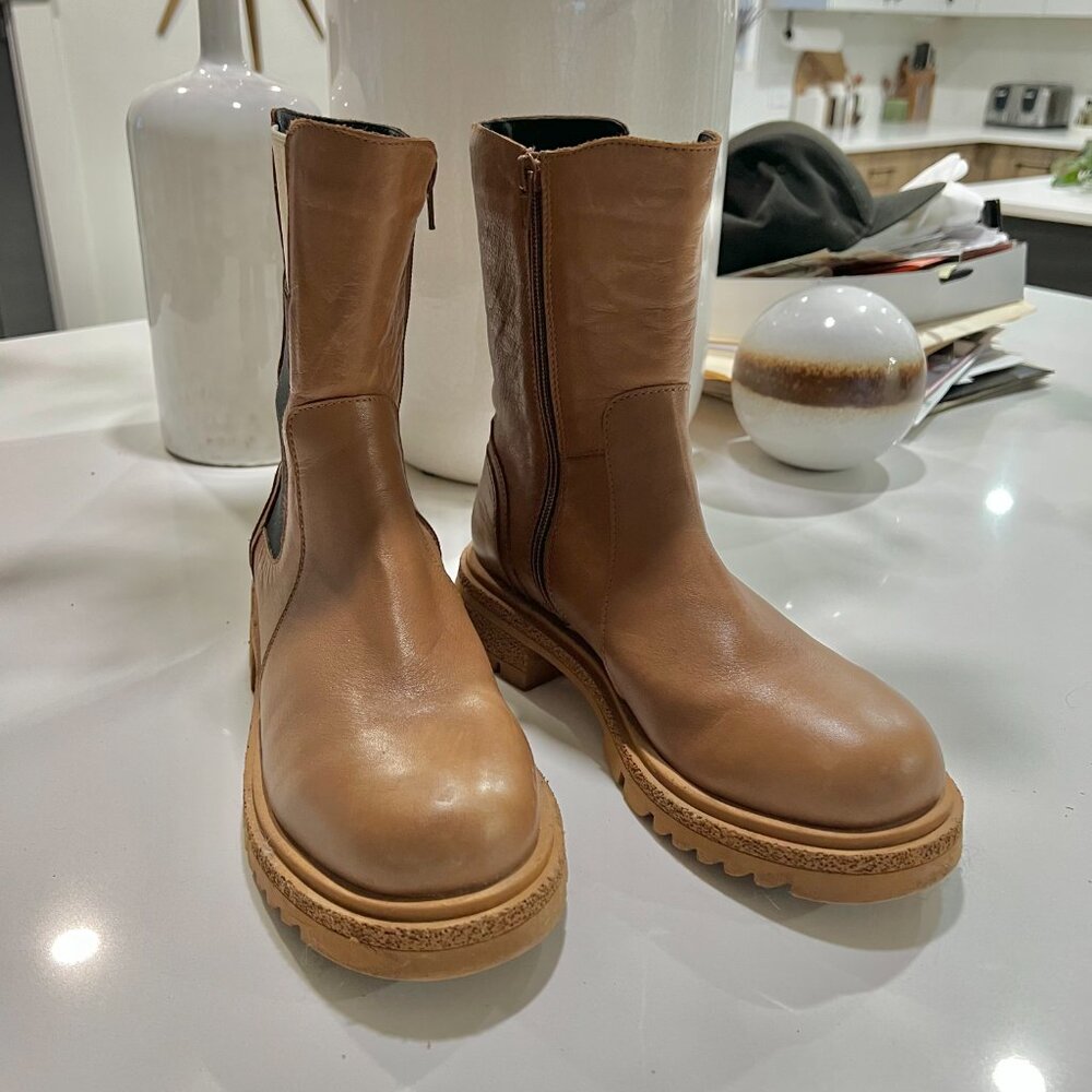 Bueno Jennyfer Cognac Boot - Picture 6 of 10